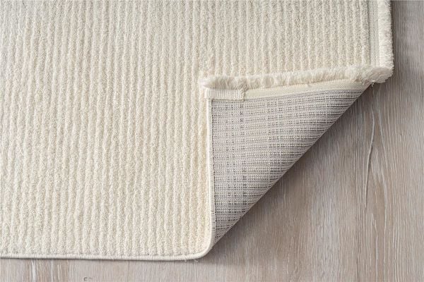 İcon Serisi Krem Yumuşak Dokulu Makine Halısı EN-2101