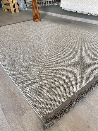 Amore Serisi Gri Bukle Dokuma Toz Vermez Makine Halısı EK-0259