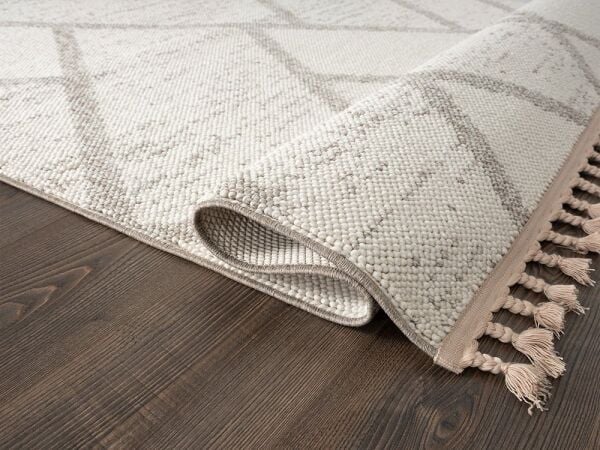 Amore Serisi Krem Bej Bukle Dokuma Halı EF0010A