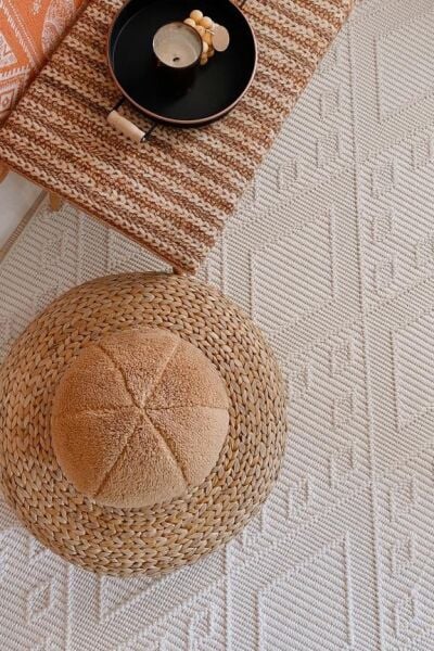 Amore Serisi Ekru Yumuşak Makine Halısı AP-8561