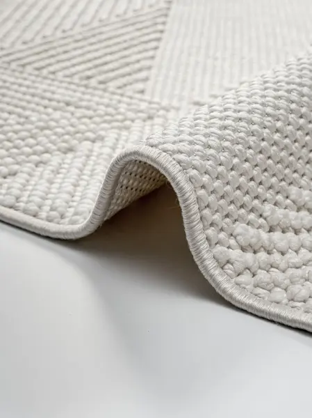 Amore Serisi Ekru Renk Yumuşak Dokuma Makine Halısı GA-3007K