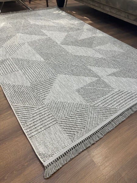 Amore Serisi Gri Renk Yumuşak Dokuma Makine Halısı GA-3007G