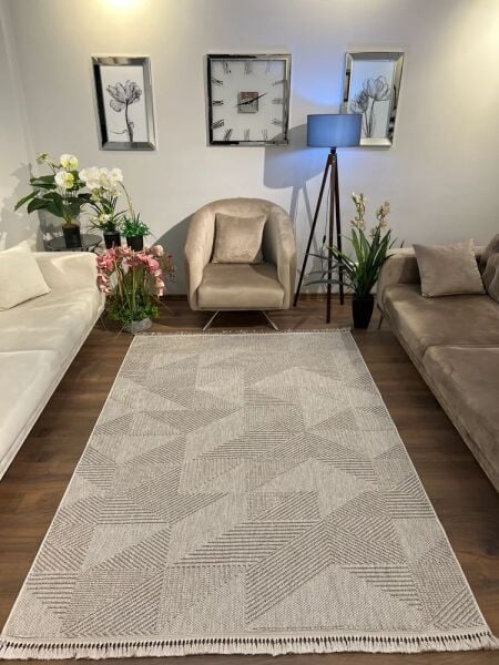 Amore Serisi Bej Renk Yumuşak Dokuma Makine Halısı GA-3007B