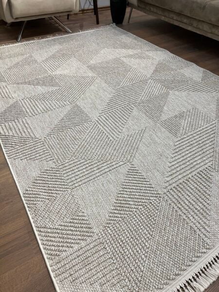 Amore Serisi Bej Renk Yumuşak Dokuma Makine Halısı GA-3007B