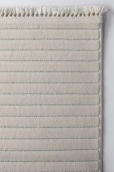 Mabel Serisi Bej Renk Kaymaz Antibakteriyel Makine Halısı EN-9216