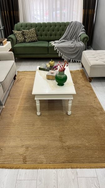 Ada Serisi Hardal Renk Yıkanabilir Şönil Dokuma Halı GA-3232