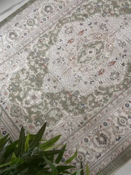 Vintage Serisi Yeşil Renk Dokuma Makine Halısı EM-E402