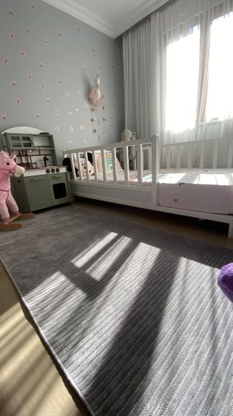 Ada Serisi Gri Renk Yıkanabilir Şönil Dokuma Halı GA-3233